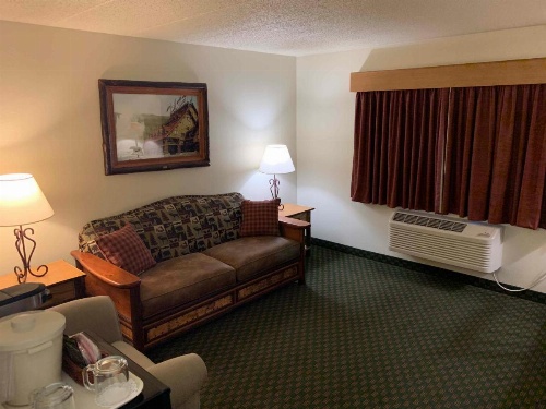 AmericInn by Wyndham Cody image 17